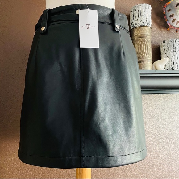 NWT 7 FOR ALL MANKIND FAUX Leather skirt - Picture 6 of 8